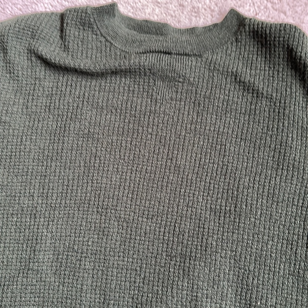Green Sweater - Picture 2 of 2